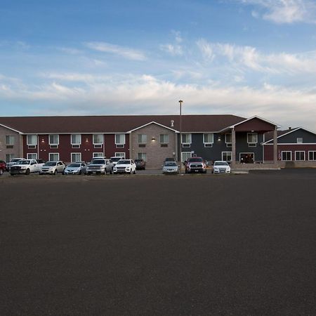 Miles City Hotel Bagian luar foto
