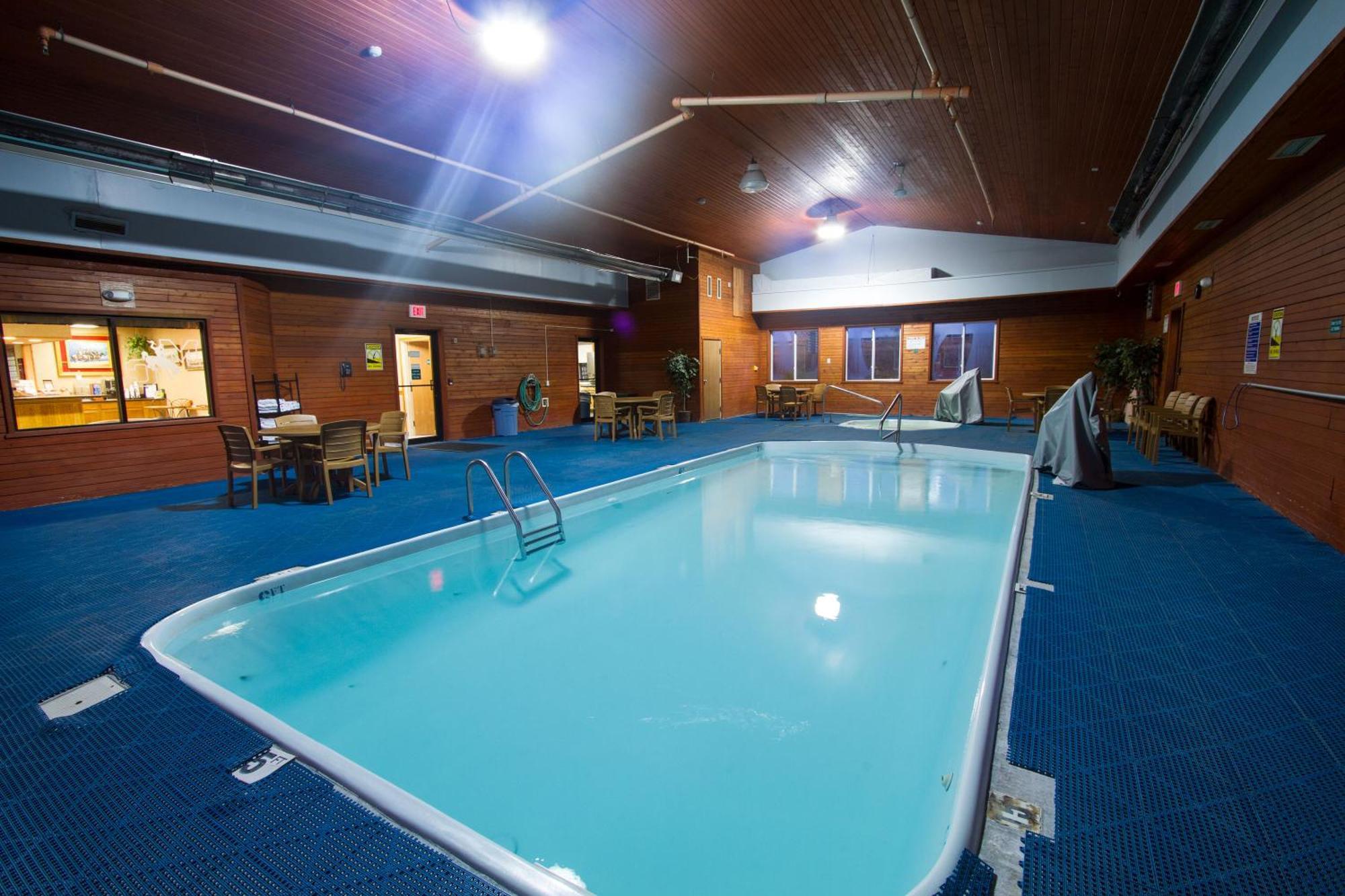 Miles City Hotel Bagian luar foto