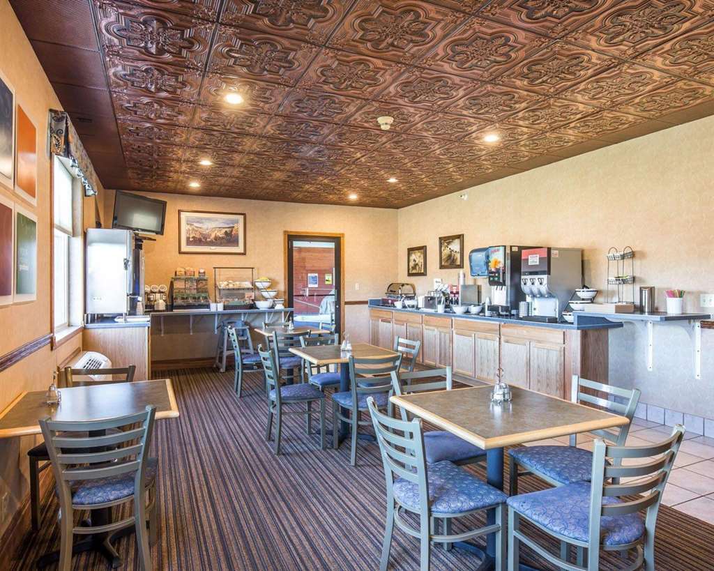 Miles City Hotel Restoran foto