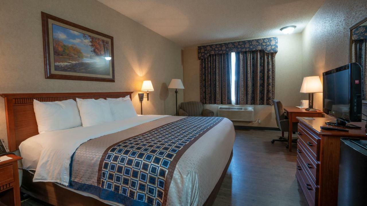 Miles City Hotel Bagian luar foto