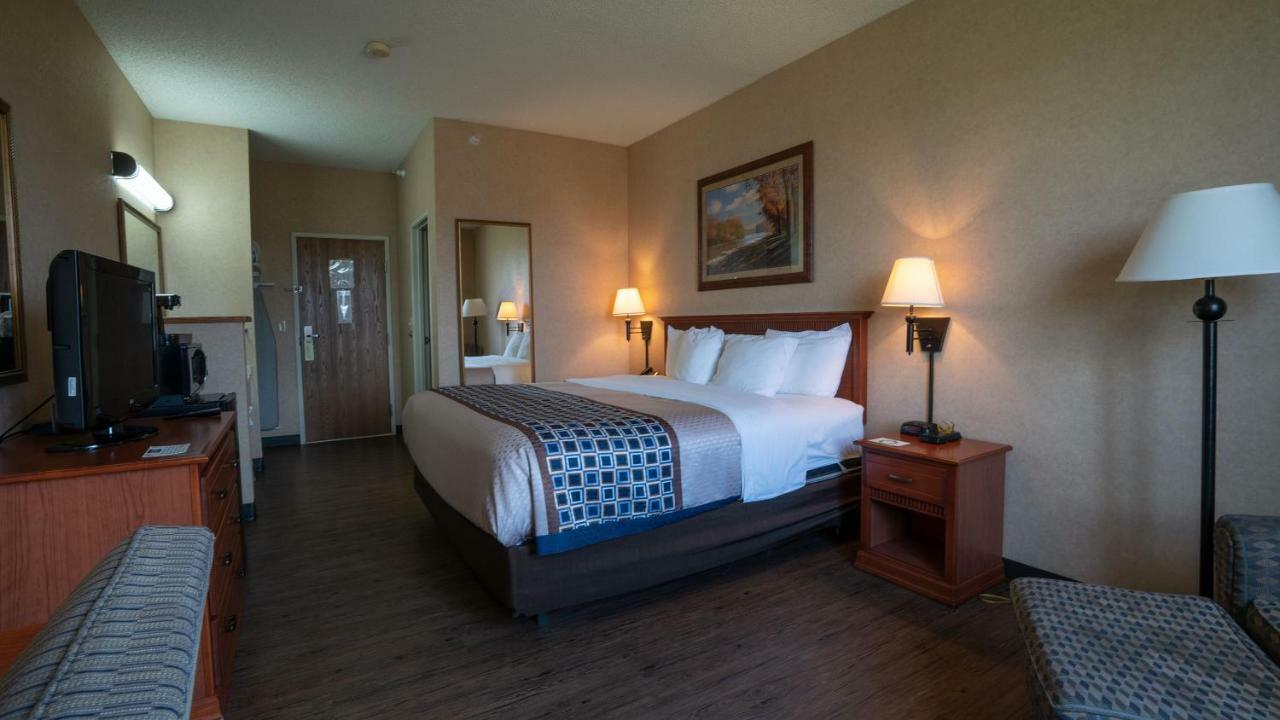 Miles City Hotel Bagian luar foto
