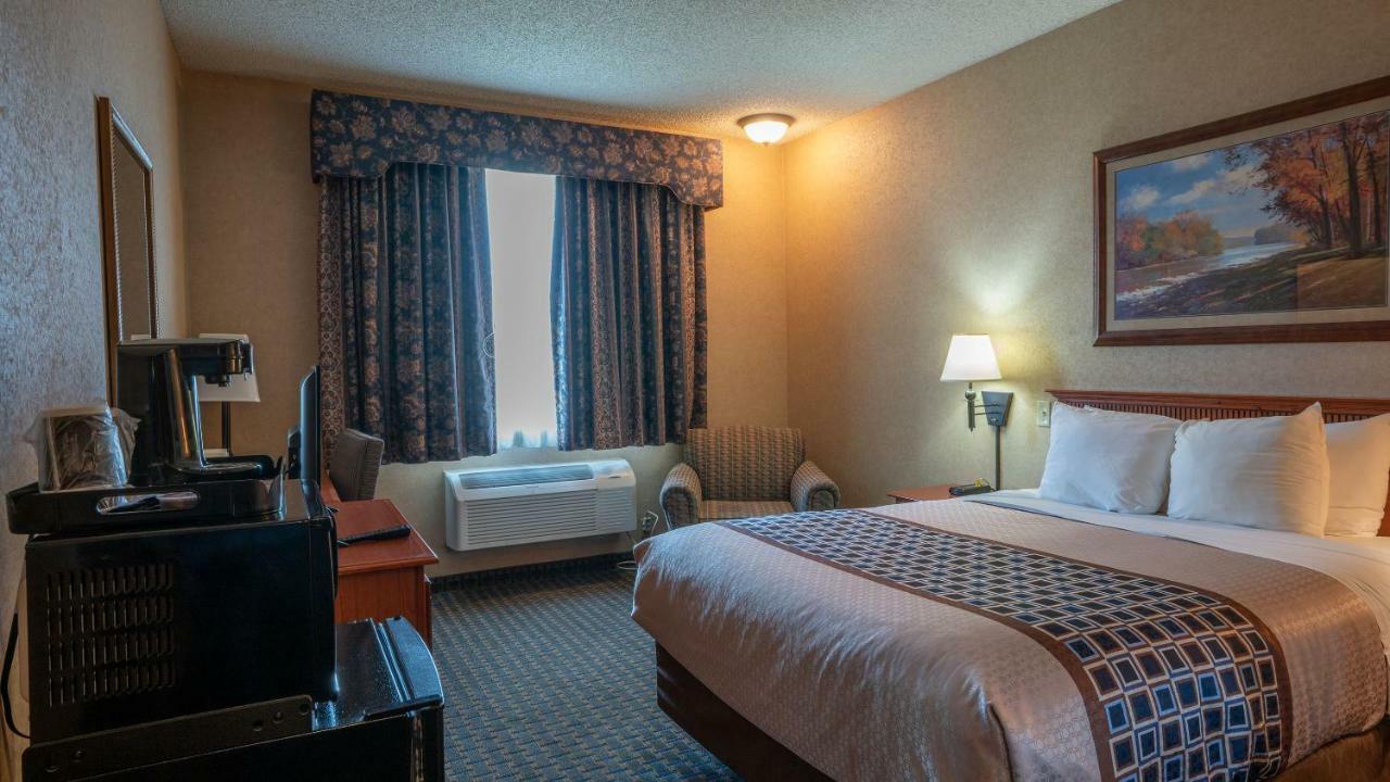 Miles City Hotel Bagian luar foto